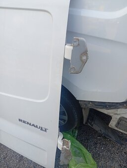 RENAULT TRAFIC 3 RV 2018 ZADNÍ DVEŘE KOMPLETNÍ NASTROJENÉ - 8