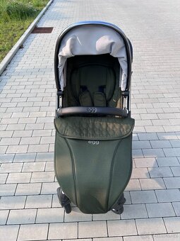 Kočárek Egg 2 – kompletní set v TOP stavu - 8