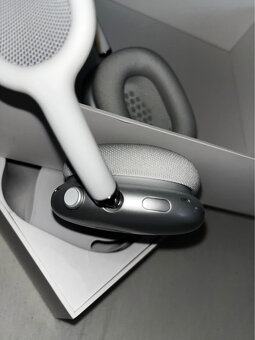 Apple AirPods Max Silver - 8