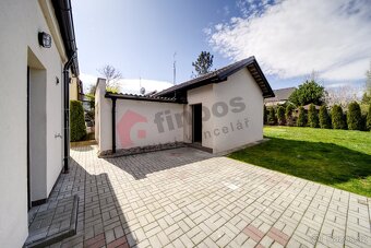 Pronájem RD 3+kk 120m2 s garáží a zahradou ve Starém Plzenci - 8