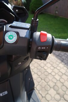 Maximus Caesar 125 EFI Euro 5 - 8