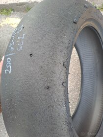 Pirelli 125/70-17 + 200/65-17 slick - 8
