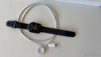 Apple Watch 7, Nike, 45mm, černé, GPS - 8