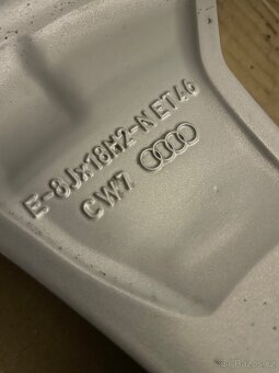 Original letní alu Audi A3 S3 8Y 225/40/18 98% - 8