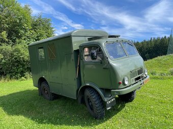 Tatra 805, vysoká skříň, 8 mist - 8