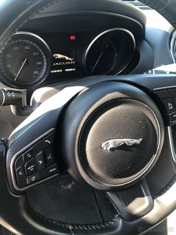 Jaguar XE 2.0D, 120 kW, rok výroby 2015 - 8