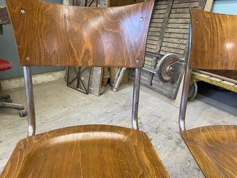 Pár chromovaných funkcionalistických židlí - 8