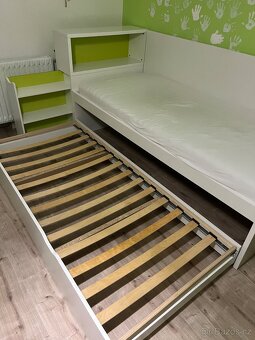 Postel, skříně dětský pokojicek - 8