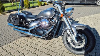 10 KM     SUZUKI M800 INTRUDDER VZ 800 - 8