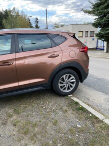 Hyundai tucson - 8
