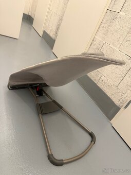 BABYBJÖRN Lehátko, Ergonomické lehátko/ houpací lehátko . - 8