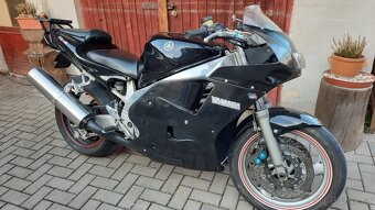 Yamaha yzf 1000r 1997 - 8