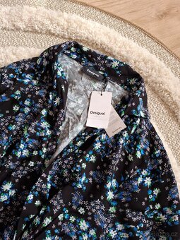 Květinové šaty Desigual - 8