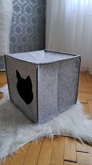 Škrabadlo 47cm/31cm, hrací deka, pelíšek - kukaň pro kočku - 8