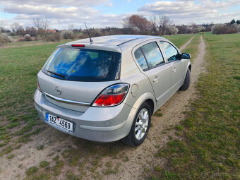 Opel Astra H 1.4 66kW benzín, 2008 - 8