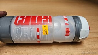 Doplňky ke kolu - helma, lahve - 8