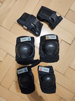 Rostoucí brusle Rollerblade vel. 33-36,5 - 8