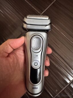 Braun Series 9 9292cc Wet&Dry – dobrý stav, čistící stanice - 8