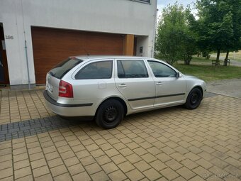 Škoda Octavia  II  2.0TDI  Nová Stk  Klimatizace - 8