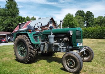 Traktor a valník domácí výroby. - 8