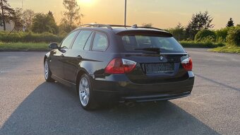 BMW 320D 120kW NAVI PANORAMA - 8