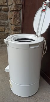 Vířivá pračka a ždímačka zn. Romo - 8