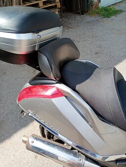 Skútr Aprilia Atlantic 500 - 8