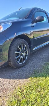 Peugeot 206+ - 8