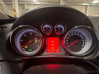Opel Insignia TDI 2011 skvely stav - 8