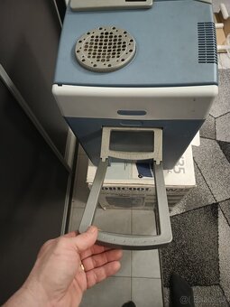 autochladnička Mobicool W35 - 8