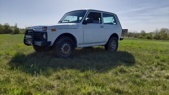 Lada Niva 1.7 s pohonem 4x4 z roku 2012 - 8