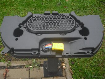 SUBWOOFER - 8