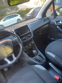 Peugeot 208 1,2.61kw. Rok výroby 2016Najeto 73800km - 8