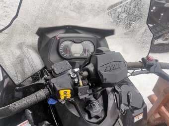 Sněžný skútr Lynx rotace 1200 - 8