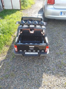 Policejní Ford Ranger 4x4 - 8