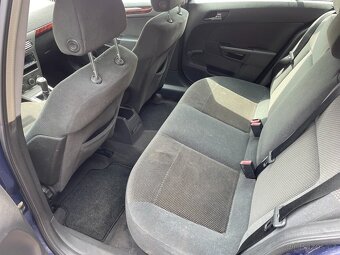 Opel Astra H 1.6i 77kW Rok 2005 Náhradní díly - 8