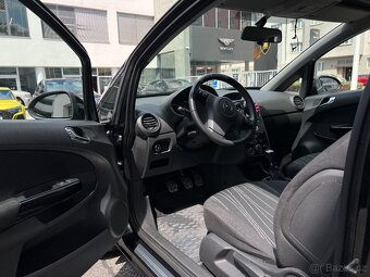 Opel Corsa 1.4 , 64kW (2011) – edice 111 let Opel - 8