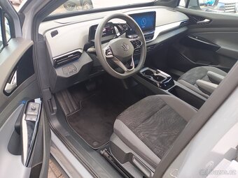VW ID.4 Pure 125kW 64tkm Webasto - záruka Autodraft - - 8
