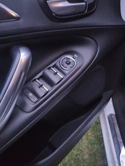 Ford S-max 2.0TDci 103kw - 8