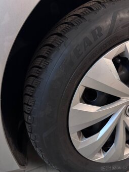 Zimní pneu 195/65/15 5x112 s diskem Goodyear - 8