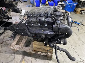 MOTOR BMW M47 320d 520d 100KW 2.0D E46 KOMPLETNÍ SE VSTŘIKY - 8
