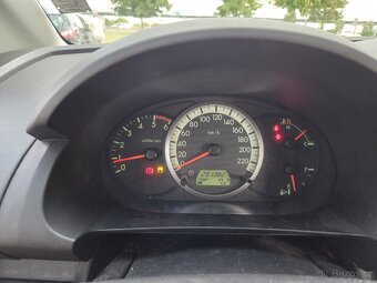 Mazda 5 - 8