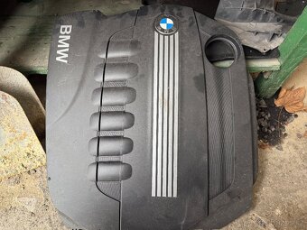 BMW 330xd (2011) - 8