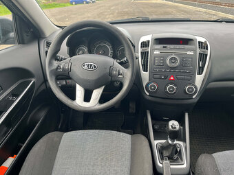 Kia Ceed 1,6 benzín + LPG - 8