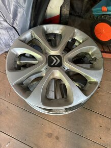 Letní kola Citroen 15” + poklice a stojan - 8
