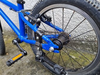 Dětské kolo KUbikes 16 + stojanek - 8