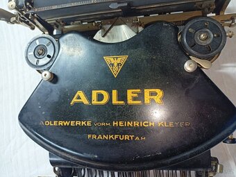 Prodám starý psací stroj ADLER+ kuchynskou váhu - 8
