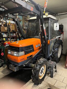 Traktor Kubota GL32 - 8