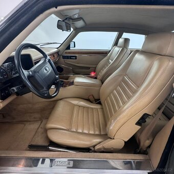 Jaguár XJS V12 pouze 59000 km najeto sběratelský výstavníkus - 8