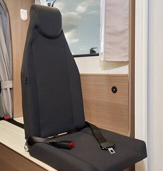 Obytný vůz Carado T448 Automat Novy 2025 - 8